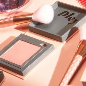PLEY BEAUTY NWT BLUSH GOLDEN HOUR